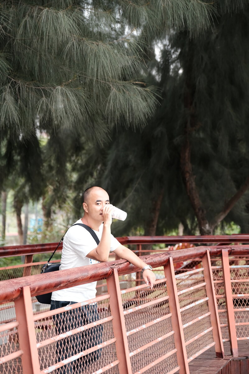 Genuine smile, approachable portrait